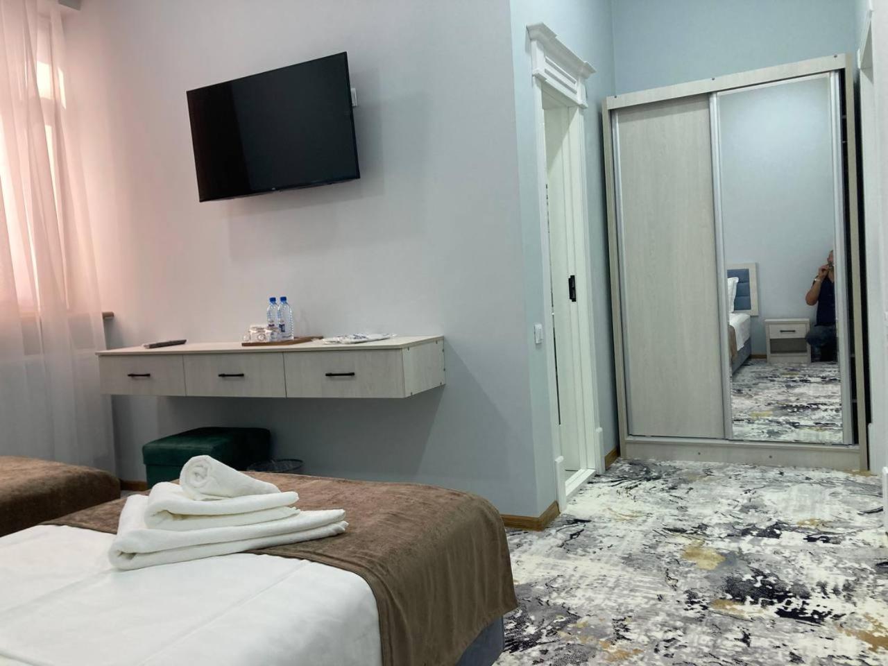 Zehra Hotel Bukhara Bagian luar foto