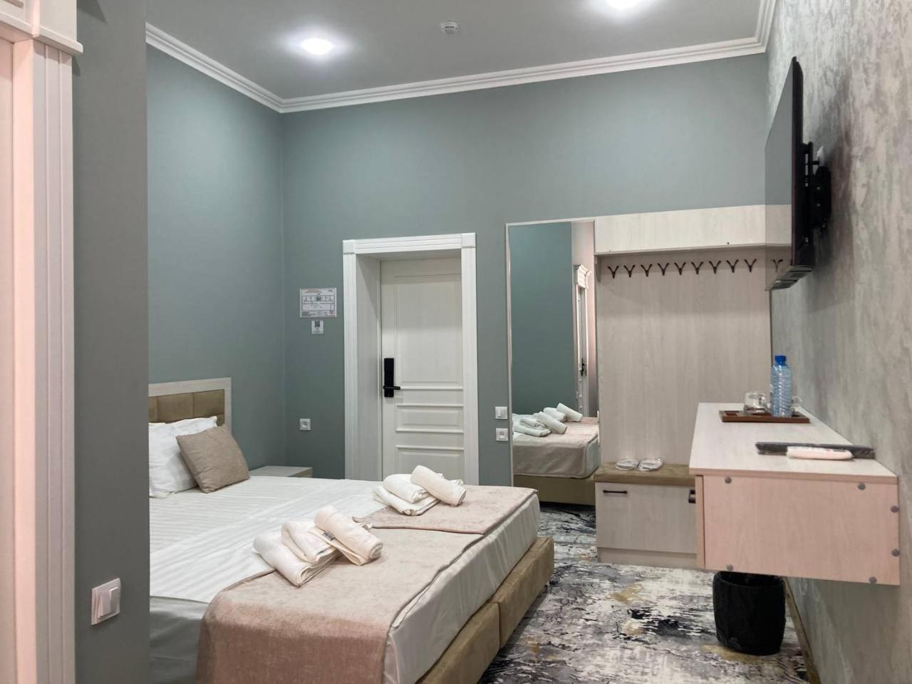 Zehra Hotel Bukhara Bagian luar foto