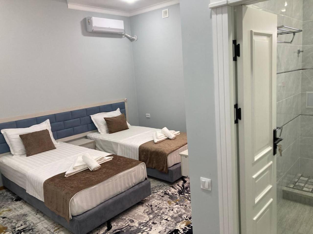 Zehra Hotel Bukhara Bagian luar foto
