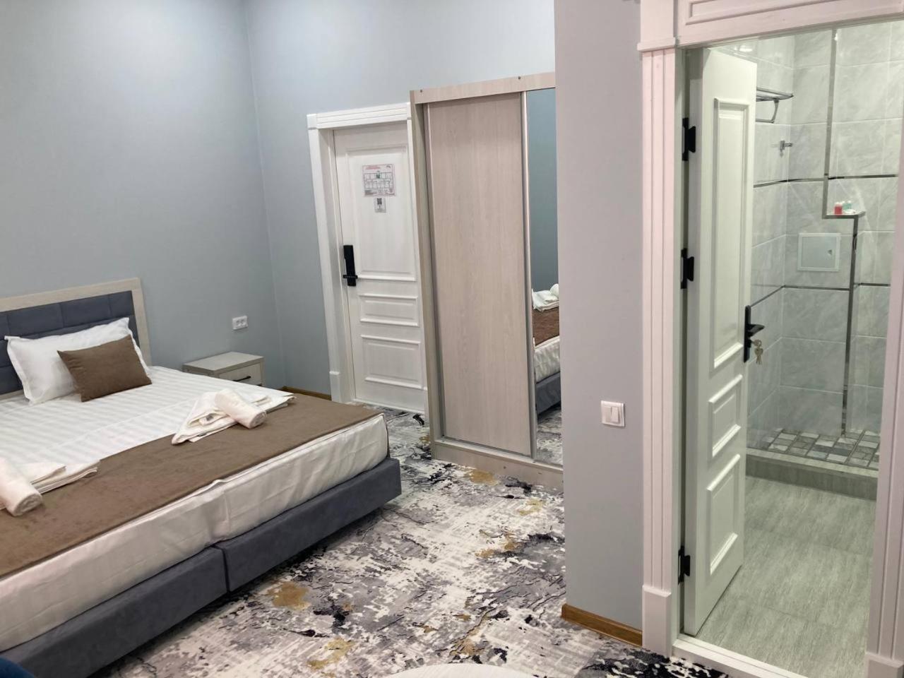 Zehra Hotel Bukhara Bagian luar foto